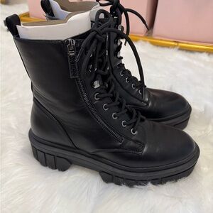 Black Guess women’s boots. Size 10m. Worn once, like new.